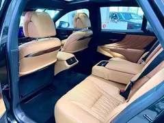 2021 Lexus LS 500h, чёрный — фото 9