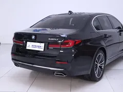 2022 BMW 5 Series 5 530Li, чёрный — фото 8