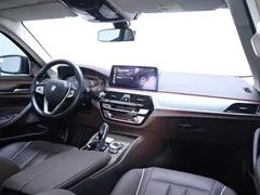 2022 BMW 5 Series 5 530Li, чёрный — фото 20