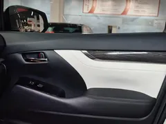 2020 Lexus LM 300h, чёрный — фото 18