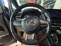 2020 Lexus LM 300h, чёрный — фото 20