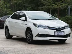 2020 Toyota Corolla 1.8L E-CVT Comfort, белый — фото 3