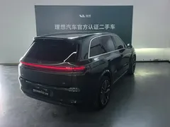 2025 Li Auto L8 Ultra, зелёный — фото 3