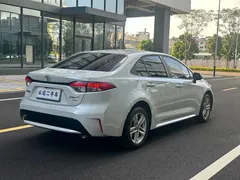 2022 Toyota Levin 185T CVT Luxury, белый — фото 6
