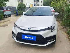 2021 Toyota Levin Hybrid 1.8H E-CVT Sport, белый — фото 2