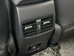 2022 Toyota Levin 185T CVT Luxury, белый — фото 15