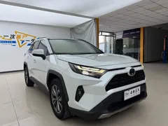 2023 Toyota RAV4 2.0L CVT 2WD Plus, белый — фото 3