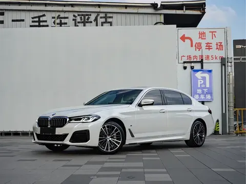 2022 BMW 5 Series 5 530Li M