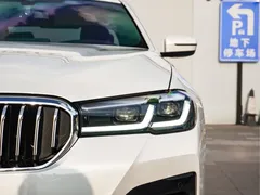 2022 BMW 5 Series 5 530Li M, белый — фото 4