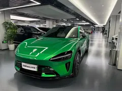 2025 Xiaomi YU7 4WD Max, зелёный — фото 1