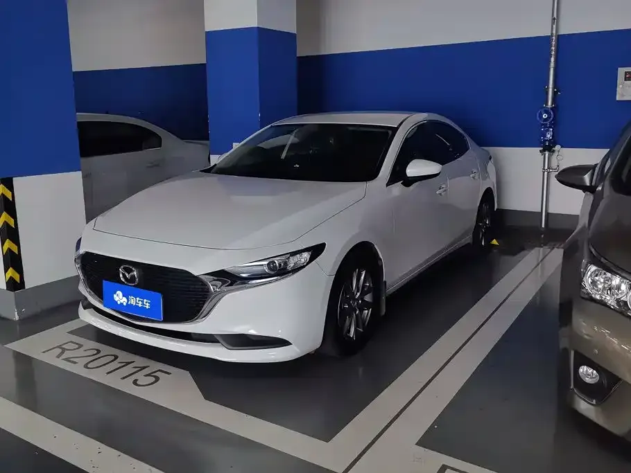 2021 Mazda 3 2.0L AT