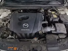 2021 Mazda 3 2.0L AT, белый — фото 9