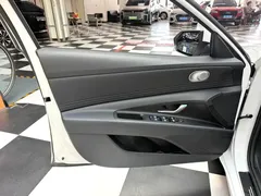 2023 Hyundai Elantra 1.5L CVT LUX Premium, белый — фото 5