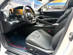 2023 Hyundai Elantra 1.5L CVT LUX Premium, белый — фото 7