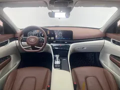 2021 Hyundai Mistra 1.8L CVT LUX Premium — фото 15