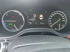 2019 Toyota Avalon Hybrid 2.5L Luxury VI, чёрный — фото 14