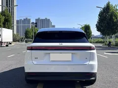 2025 Li Auto i6 4WD, белый — фото 17