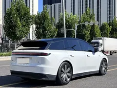 2025 Li Auto i6 4WD, белый — фото 18