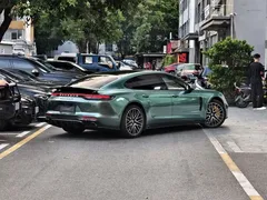 2021 Porsche Panamera Turbo S 4.0T Executive, синий — фото 3