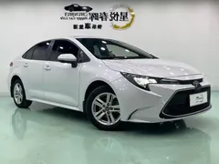 2022 Toyota Levin 185T CVT Luxury, белый — фото 3