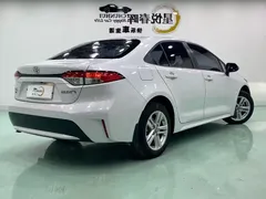 2022 Toyota Levin 185T CVT Luxury, белый — фото 9