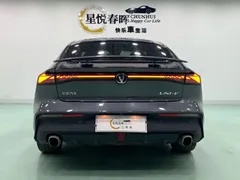 2022 Changan UNI-V 1.5T Premium — фото 8
