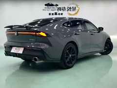 2022 Changan UNI-V 1.5T Premium — фото 9