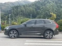 2022 Volvo XC60 T8 PHEV Long Range 4WD Luxury — фото 8