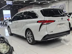 2021 Toyota Sienna 2.5L Hybrid Ultimate, белый — фото 5