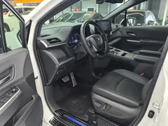 2021 Toyota Sienna 2.5L Hybrid Ultimate, белый — фото 13