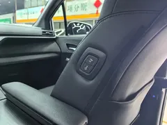 2021 Toyota Sienna 2.5L Hybrid Ultimate, белый — фото 16