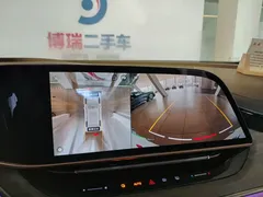 2025 Hongqi 08 680 Ultra 4WD — фото 8