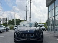 2023 Hongqi E-QM5, чёрный — фото 2