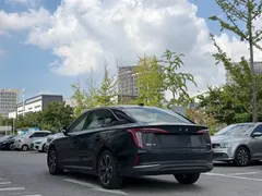 2023 Hongqi E-QM5, чёрный — фото 5