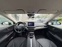 2023 Hongqi E-QM5, чёрный — фото 7