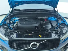 2021 Volvo XC60 4WD Sport, синий — фото 10