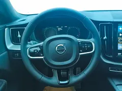 2021 Volvo XC60 4WD Sport, синий — фото 15