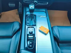 2021 Volvo XC60 4WD Sport, синий — фото 16