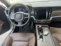 2023 Volvo V90 Cross Country B5 AWD, белый — фото 9