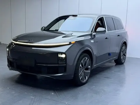 2025 Li Auto L9 Pro