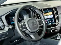 2023 Volvo XC60 B5 4WD Luxury — фото 10