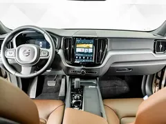 2023 Volvo XC60 B5 4WD Luxury — фото 12