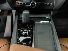 2023 Volvo XC60 B5 4WD Luxury — фото 14