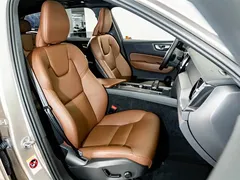 2023 Volvo XC60 B5 4WD Luxury — фото 19