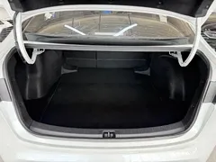 2022 Toyota Levin 185T CVT Luxury, белый — фото 20