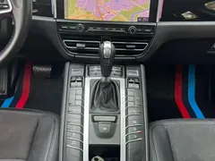 2021 Porsche Macan 2.0T, зелёный — фото 12