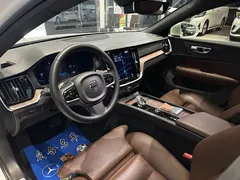2023 Volvo S60 B4 Luxury, белый — фото 13