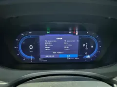 2023 Volvo S60 B4 Luxury, белый — фото 15