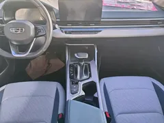 2022 Geely Emgrand 4th Gen 1.5L CVT Luxury, белый — фото 7