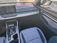 2022 Geely Emgrand 4th Gen 1.5L CVT Luxury, белый — фото 10